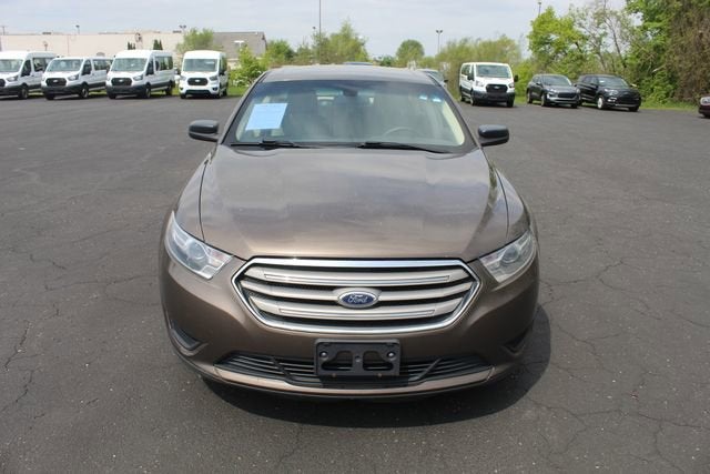 2015 Ford Taurus SE