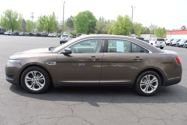 2015 Ford Taurus SE