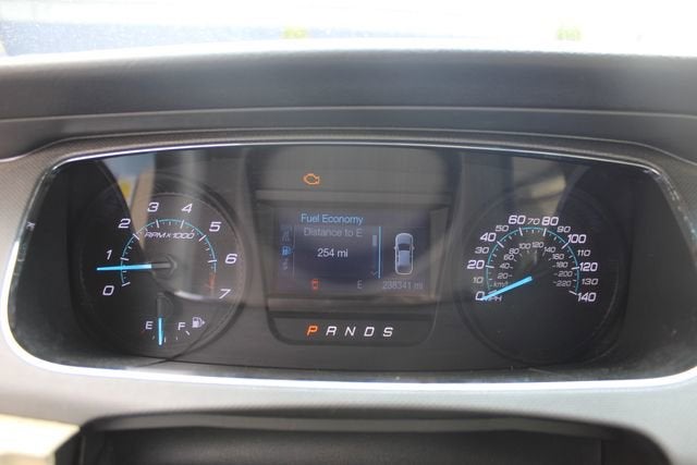 2015 Ford Taurus SE