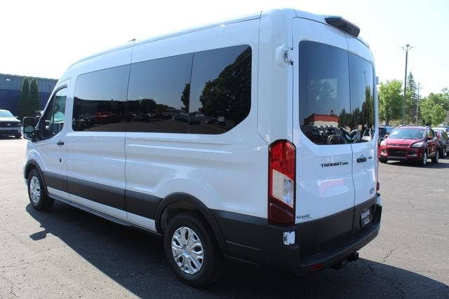 2026 Ford Transit Passenger Wagon XLT
