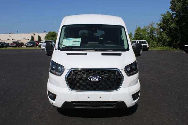 2026 Ford Transit Passenger Wagon XLT