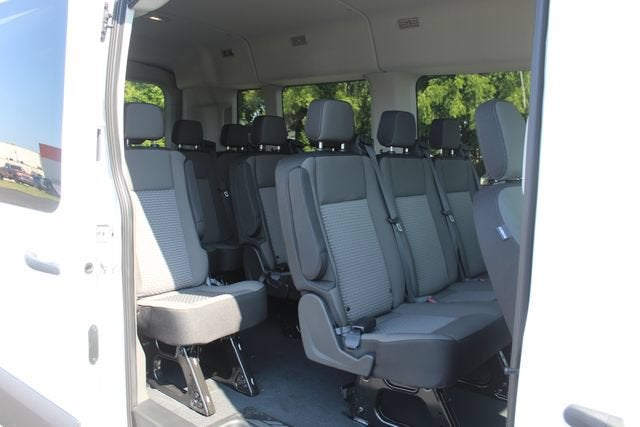 2026 Ford Transit Passenger Wagon XLT