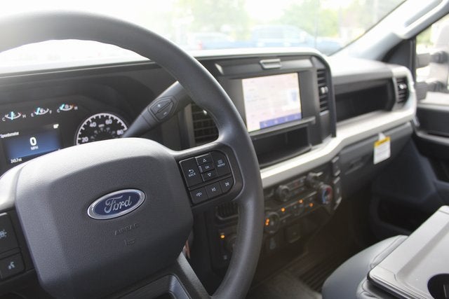 2025 Ford Super Duty F-350 SRW XL