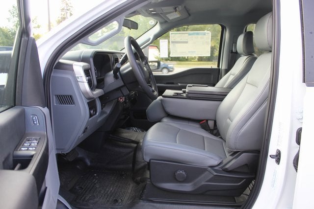 2025 Ford Super Duty F-350 SRW XL