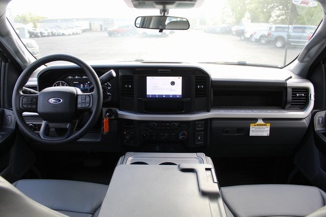 2025 Ford Super Duty F-350 SRW XL