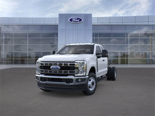2026 Ford Super Duty F-350 DRW XL