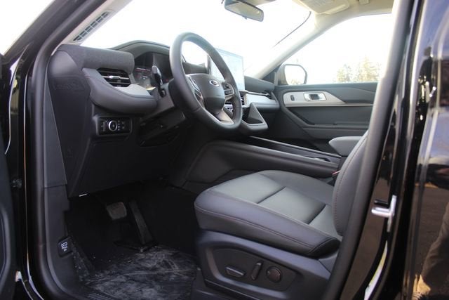 2026 Ford Explorer Active w/100A Pkg