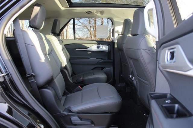 2026 Ford Explorer Active w/100A Pkg