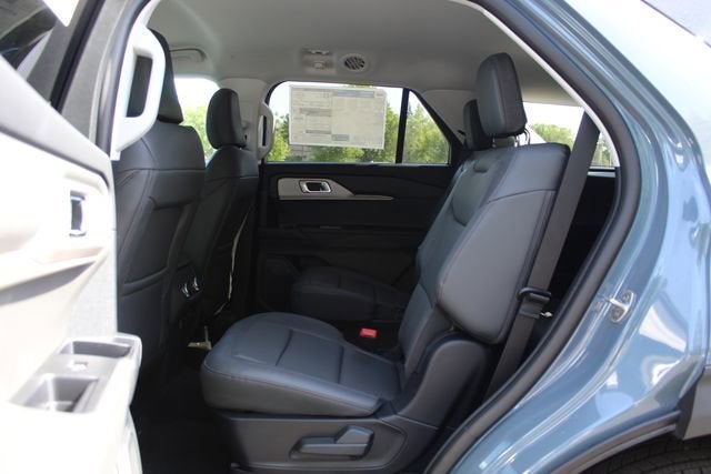 2026 Ford Explorer Active w/100A Pkg