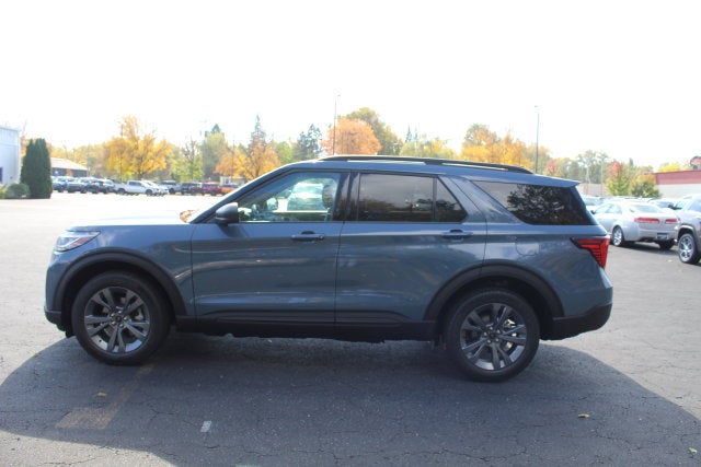 2027 Ford Explorer Active w/200A Pkg