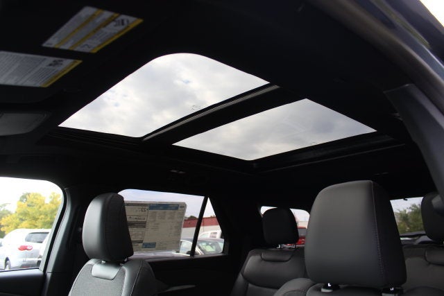 2027 Ford Explorer Active w/200A Pkg