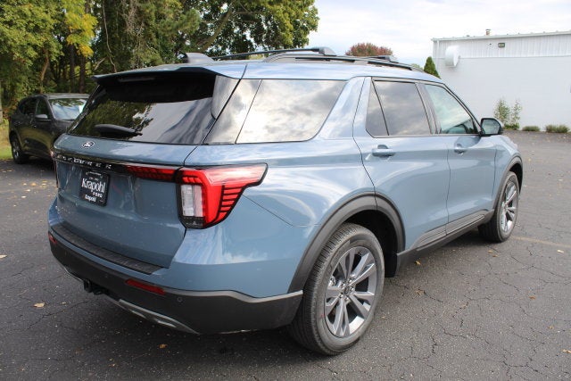 2027 Ford Explorer Active w/200A Pkg