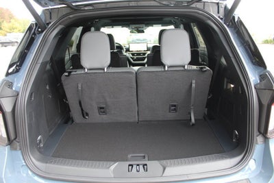 2027 Ford Explorer Active w/200A Pkg