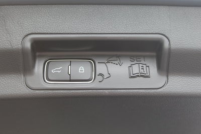 2027 Ford Explorer Active w/200A Pkg