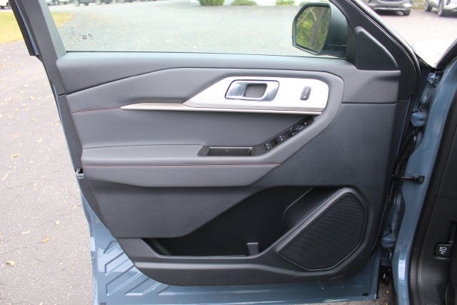 2027 Ford Explorer Active w/200A Pkg