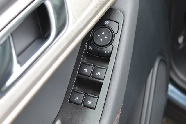 2027 Ford Explorer Active w/200A Pkg