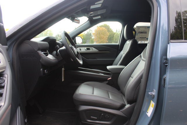 2027 Ford Explorer Active w/200A Pkg