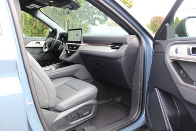 2027 Ford Explorer Active w/200A Pkg