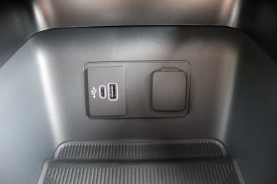 2027 Ford Explorer Active w/200A Pkg