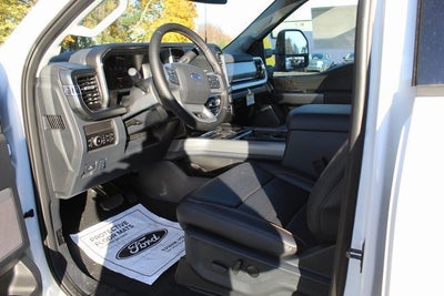 2026 Ford Super Duty F-350 SRW LARIAT