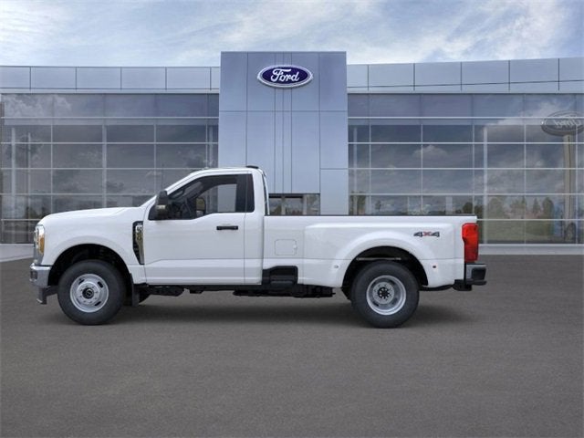 2026 Ford Super Duty F-350 DRW XLT