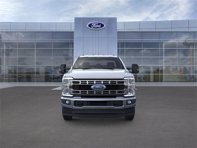 2026 Ford Super Duty F-350 DRW XLT