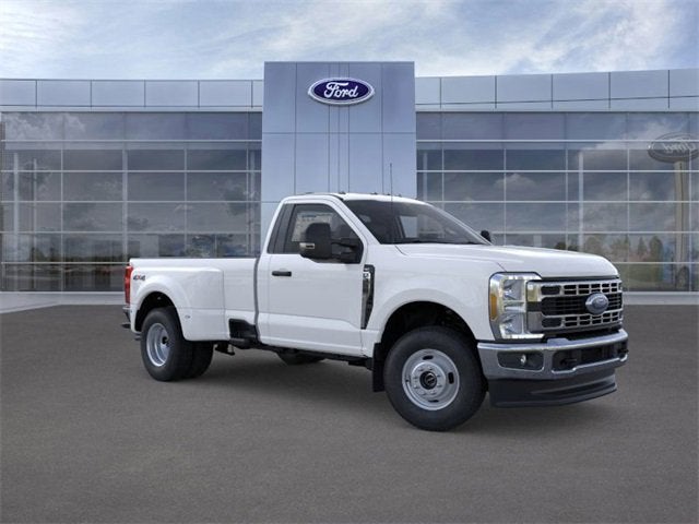2026 Ford Super Duty F-350 DRW XLT