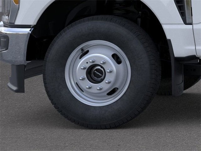 2026 Ford Super Duty F-350 DRW XLT