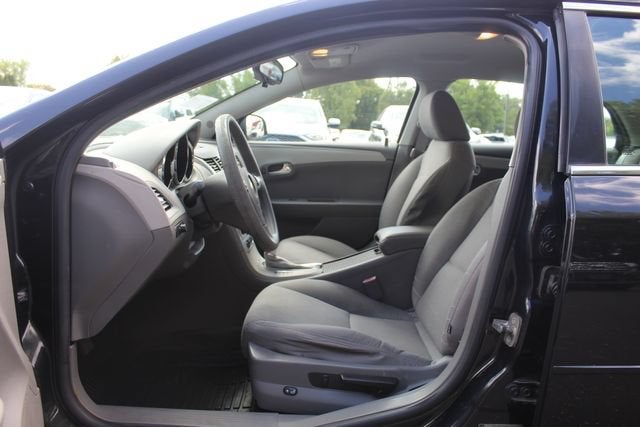 2012 Chevrolet Malibu LS w/1LS
