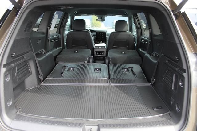 2024 GMC Acadia AWD AT4