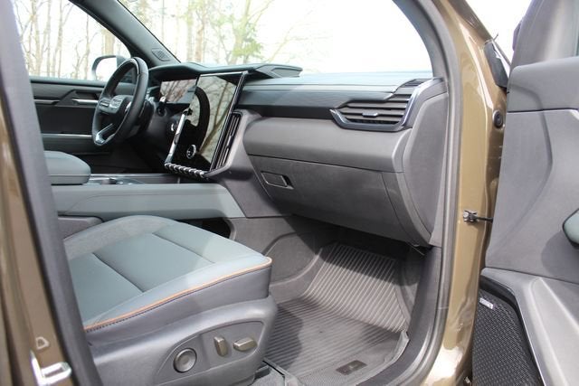 2024 GMC Acadia AWD AT4