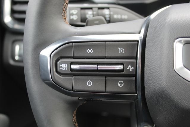 2024 GMC Acadia AWD AT4