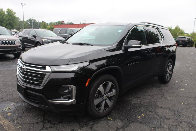 2023 Chevrolet Traverse LT Leather
