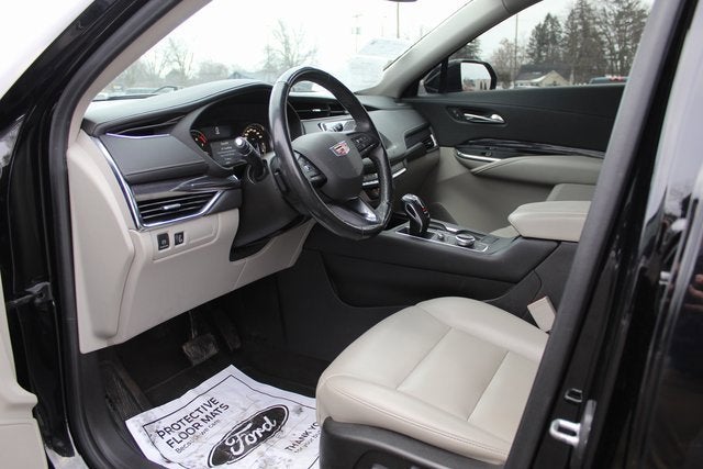 2019 Cadillac XT4 FWD Luxury