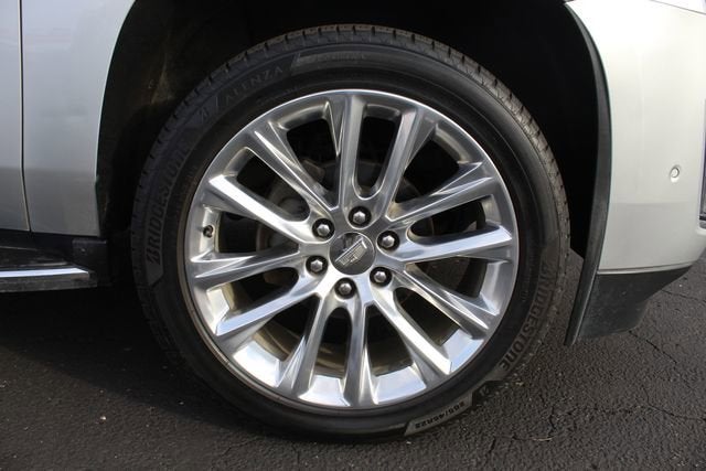 2019 Cadillac Escalade Luxury