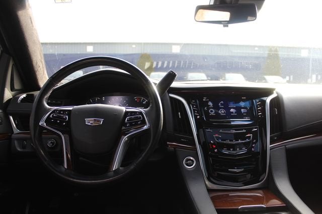 2019 Cadillac Escalade Luxury