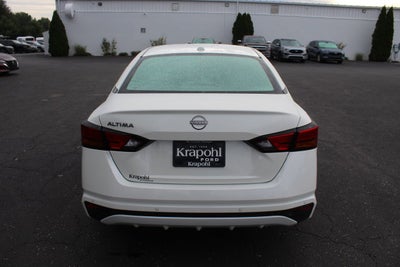 2025 Nissan Altima SV