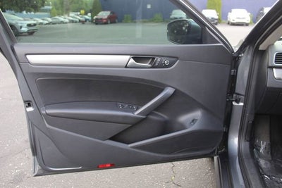 2015 Volkswagen Passat 1.8T Limited Edition