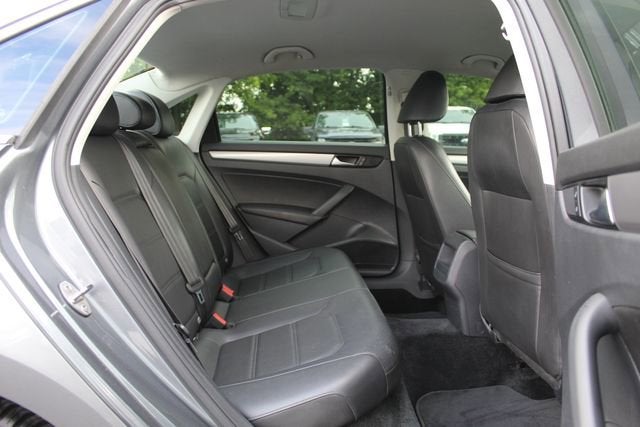 2015 Volkswagen Passat 1.8T Limited Edition