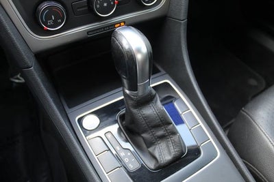 2015 Volkswagen Passat 1.8T Limited Edition
