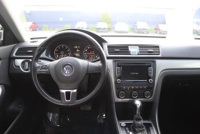 2015 Volkswagen Passat 1.8T Limited Edition