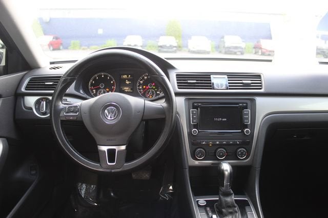 2015 Volkswagen Passat 1.8T Limited Edition