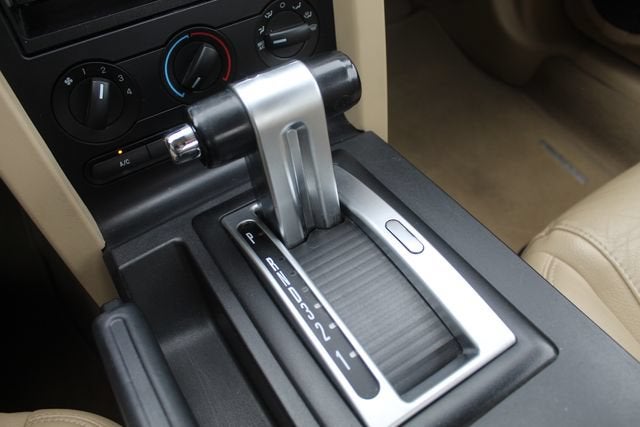 2009 Ford Mustang V6