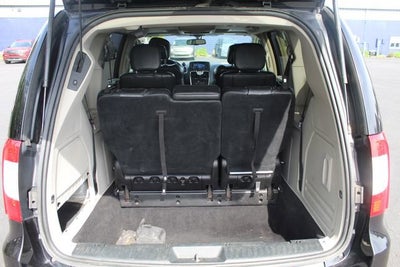 2011 Chrysler Town & Country Limited