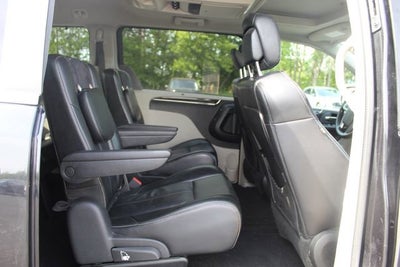 2011 Chrysler Town & Country Limited