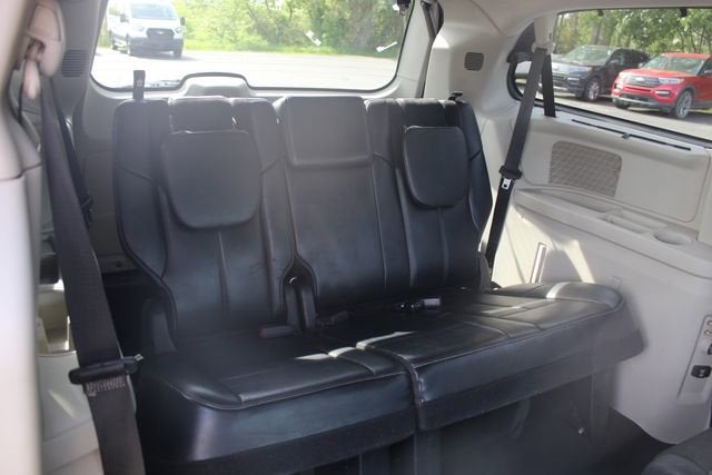 2011 Chrysler Town & Country Limited