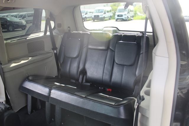 2011 Chrysler Town & Country Limited