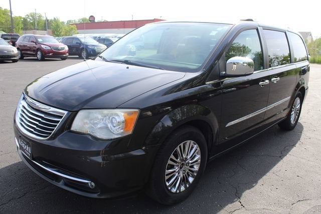 2011 Chrysler Town & Country Limited