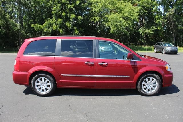 2015 Chrysler Town & Country Touring