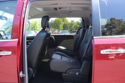 2015 Chrysler Town & Country Touring